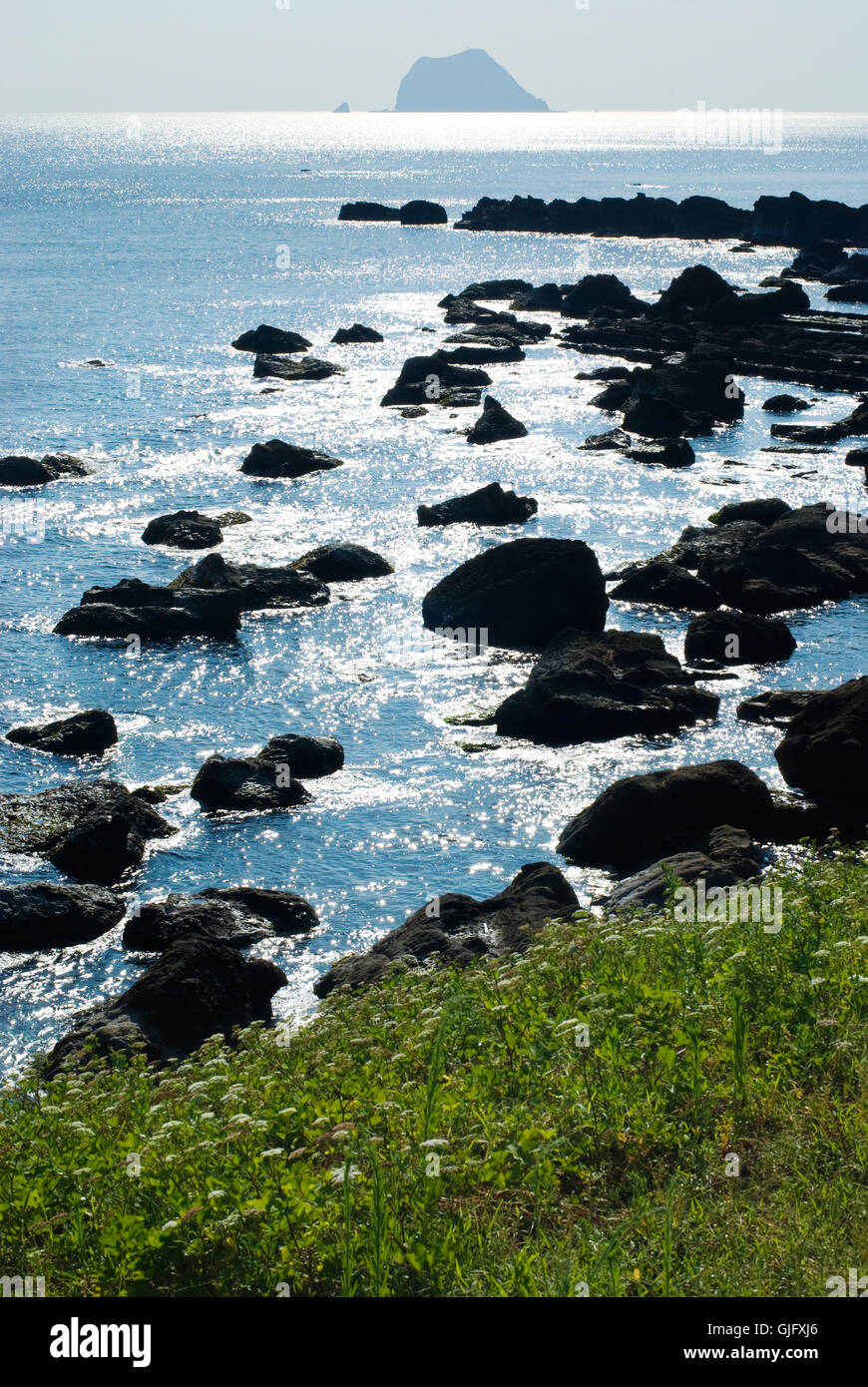 Beautiful view rocky beach calm hi-res stock photography and images - Alamy