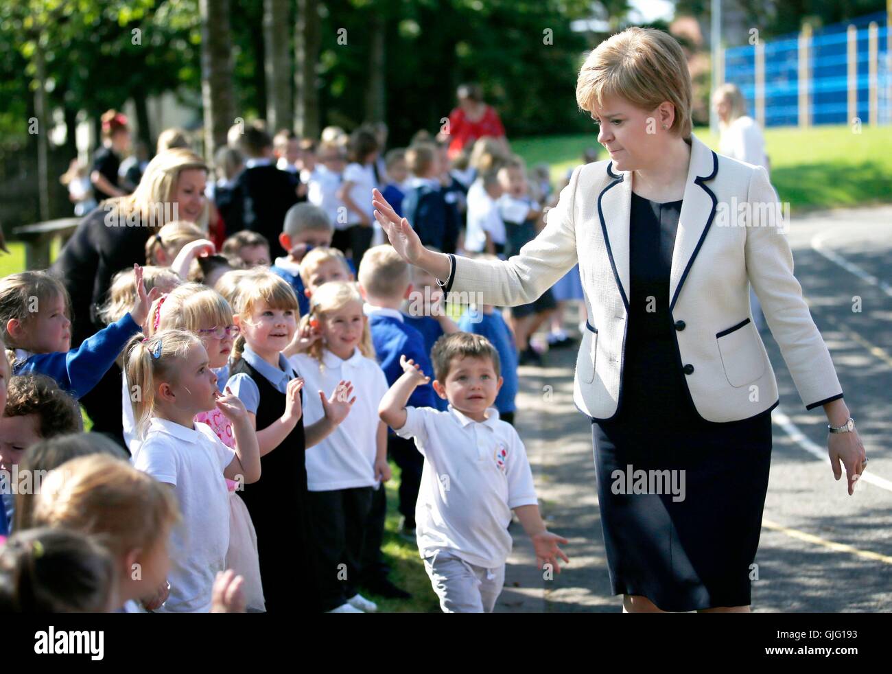 First Minister Nicola Sturgeon meets nursery pupils during a visit to Burnfoot Community School, Hawick, to announce funding to raise educational attainment in deprived areas. Stock Photo