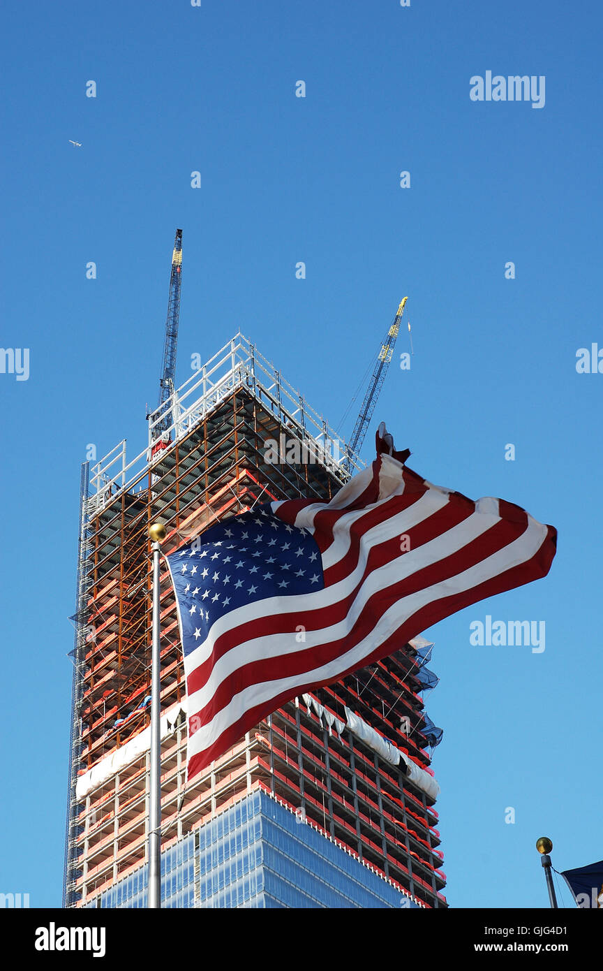 Flag at ground zero hi-res stock photography and images - Alamy