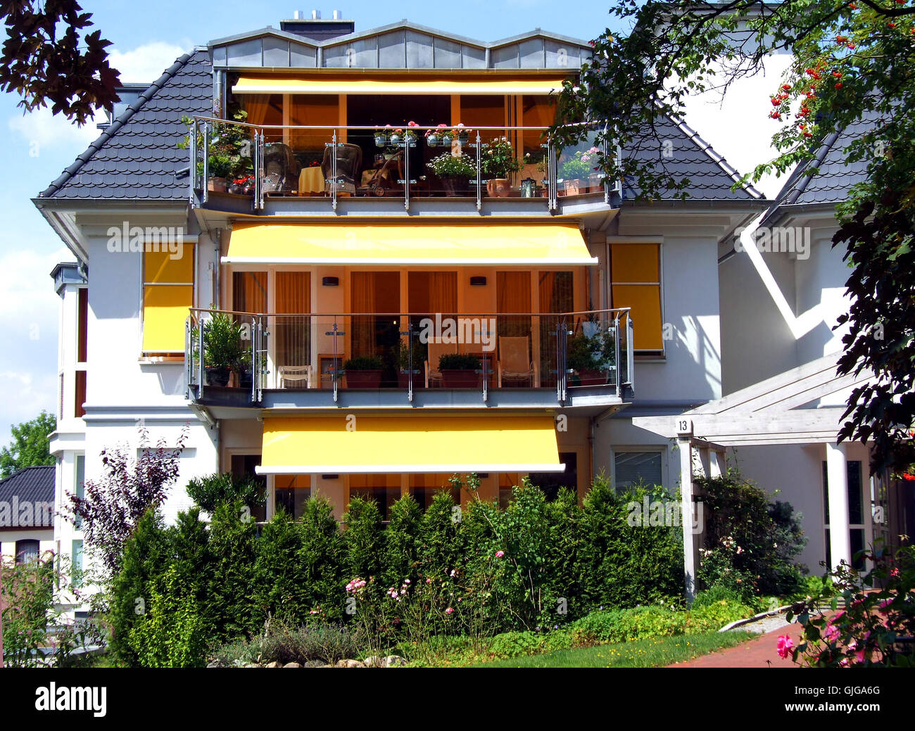 Home storeys hi-res stock photography and images - Alamy