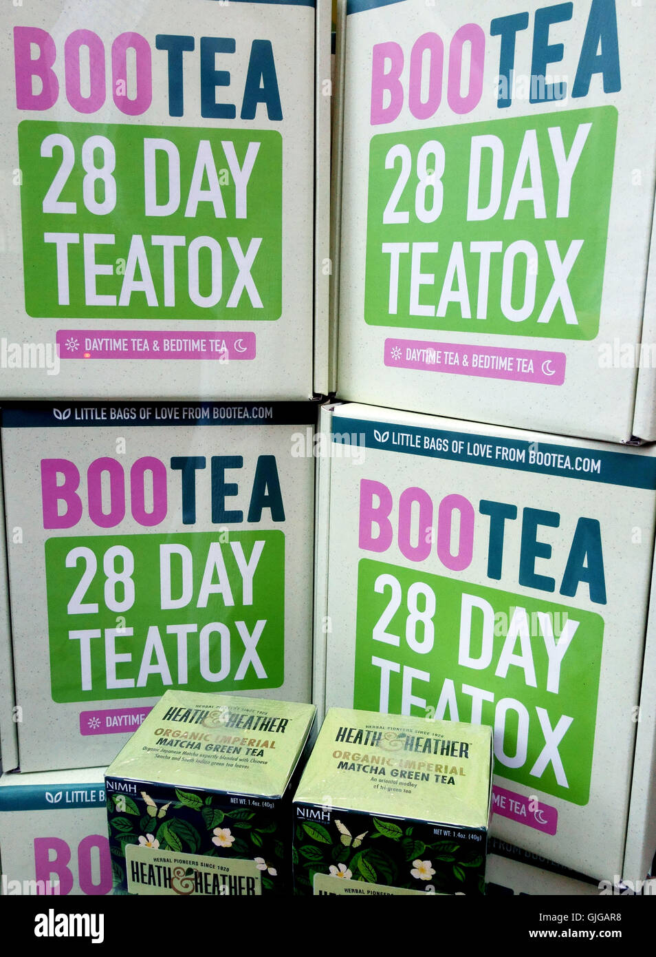 Bootea 28 day detox tea in health food shop display, London Stock Photo -  Alamy