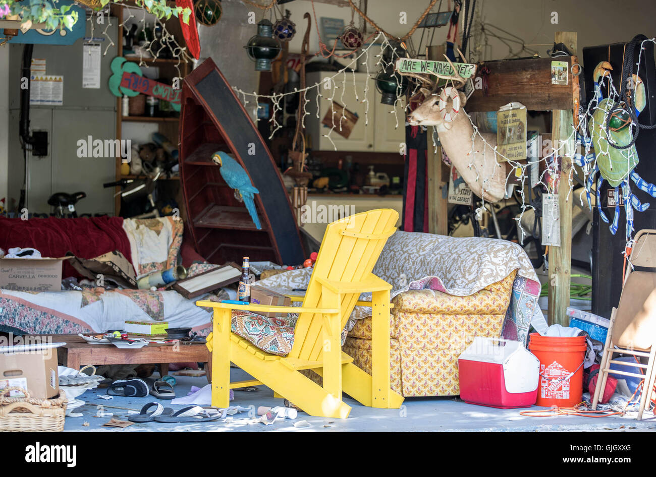 Tequesta, Florida, USA. 16th Aug, 2016. John Stevens and Michelle Mishcon were found dead after