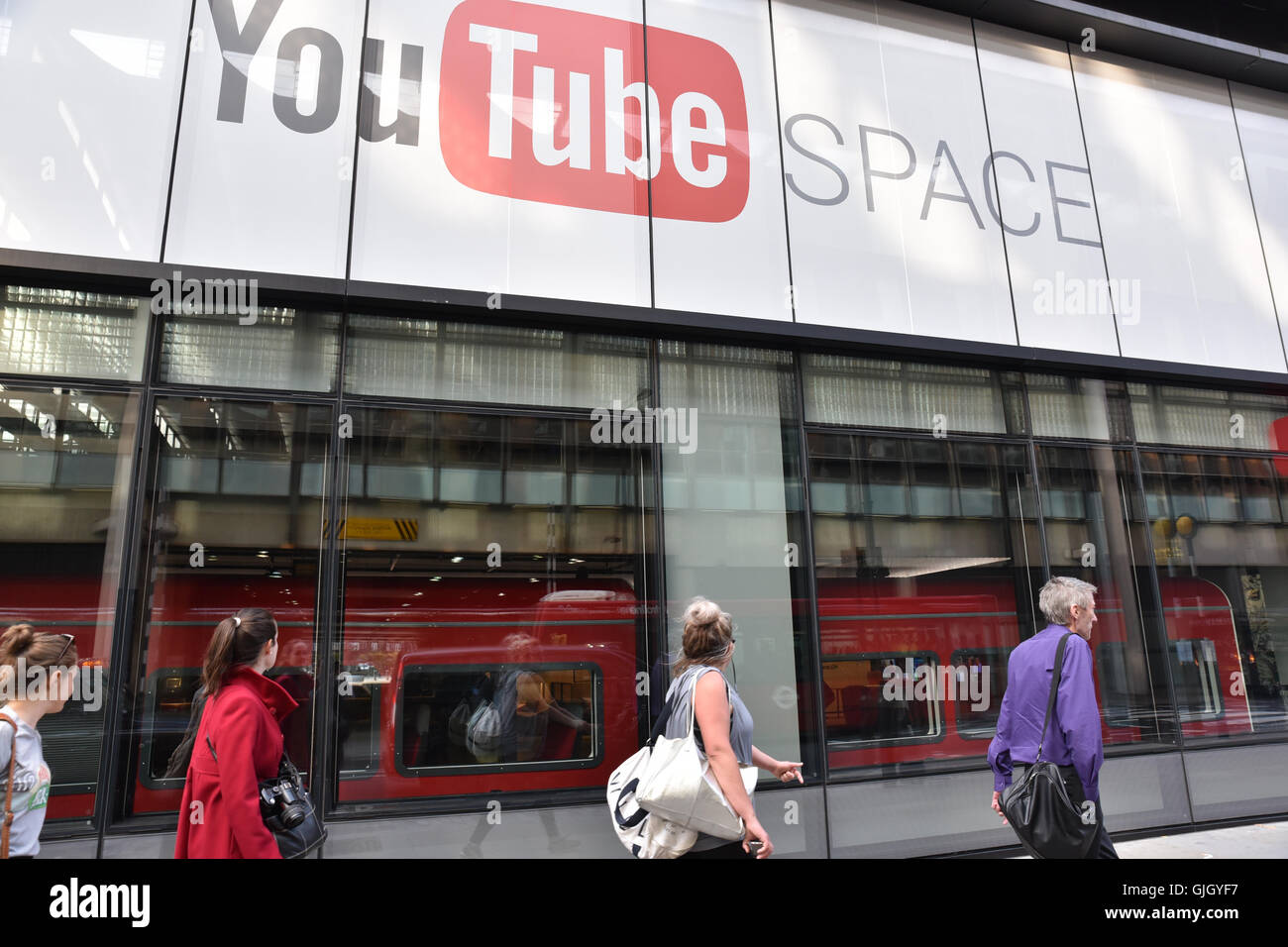 Kings Cross, London, UK. 16th August 2016. New YouTube Space at the Google offices in King's Cross. Stock Photo