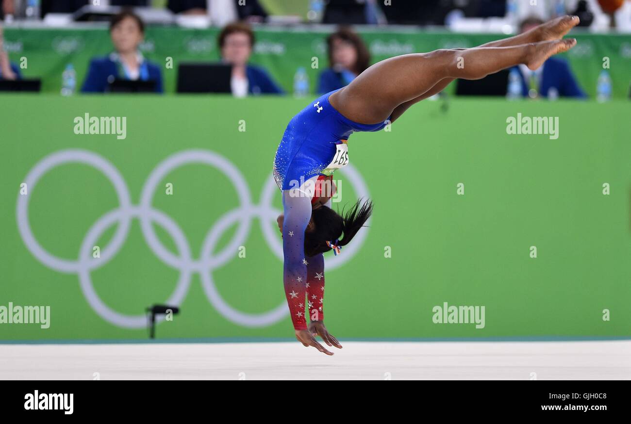 Rio de Janeiro, Brazil. 16th August, 2016. Simone Biles (USA). Womens individual floor exercise. Artistic Gymnastics. Rio Olympic arena. Olympic Park. Rio de Janeiro. Brazil. 16/08/2016. Credit:  Sport In Pictures/Alamy Live News Stock Photo