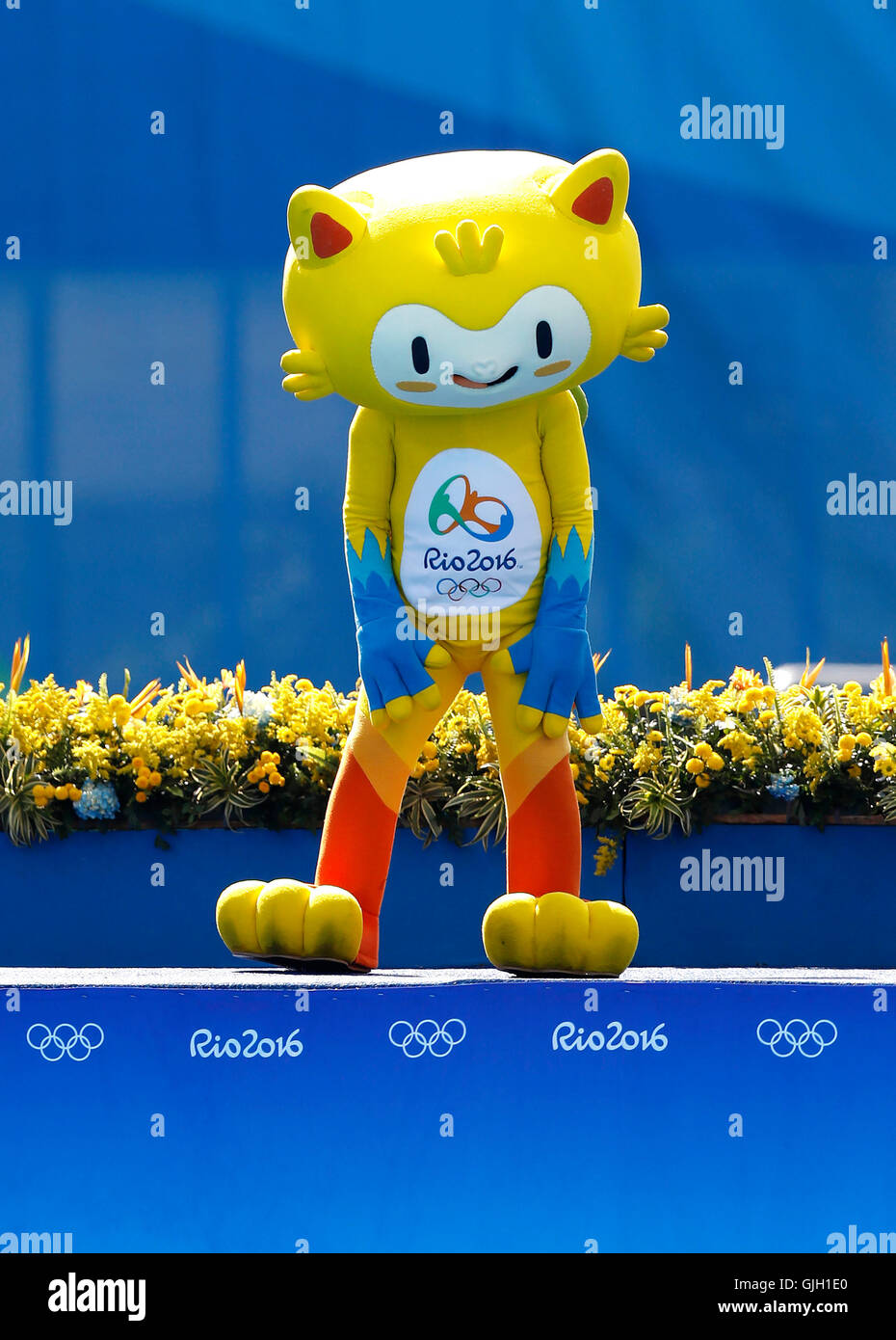 Rio olympics mascot hi-res stock photography and images - Alamy