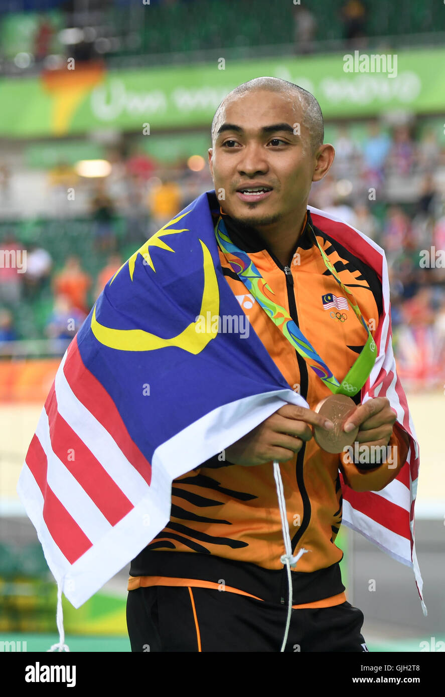 gambar azizul hasni awang