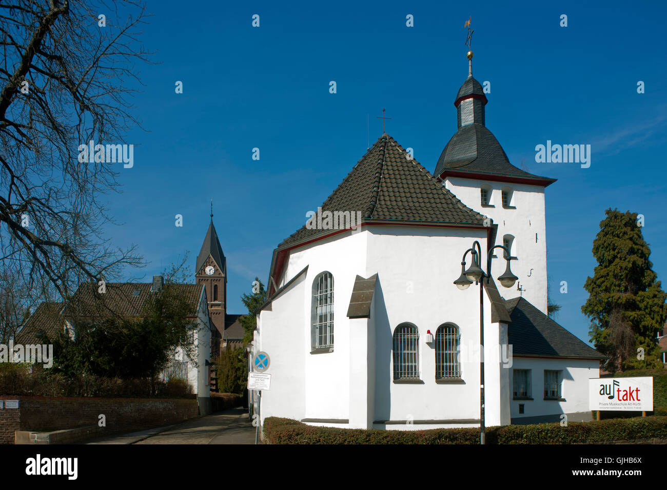 Deutschland, Nordrhein-Westfalen, Rhein-Erft-Kreis, Hürth, Alt-Hürth,  ehemalige katholische Pfarrkirche St. Katharina von 1696, ä Stock Photo