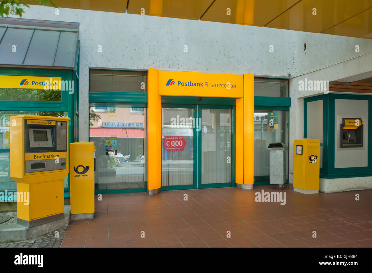 BRD, Deutschland, NRW, Wesseling, Bahnhofstrasse, Post- und Postbankfiliale Stock Photo