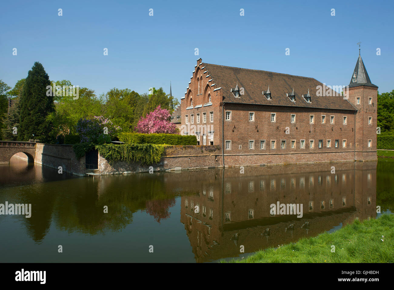 Deutschland, Nordrhein-Westfalen, Rhein-Erft-Kreis, Erftstadt-Liblar, Schloss Gracht,  'Cologne Campus Stock Photo