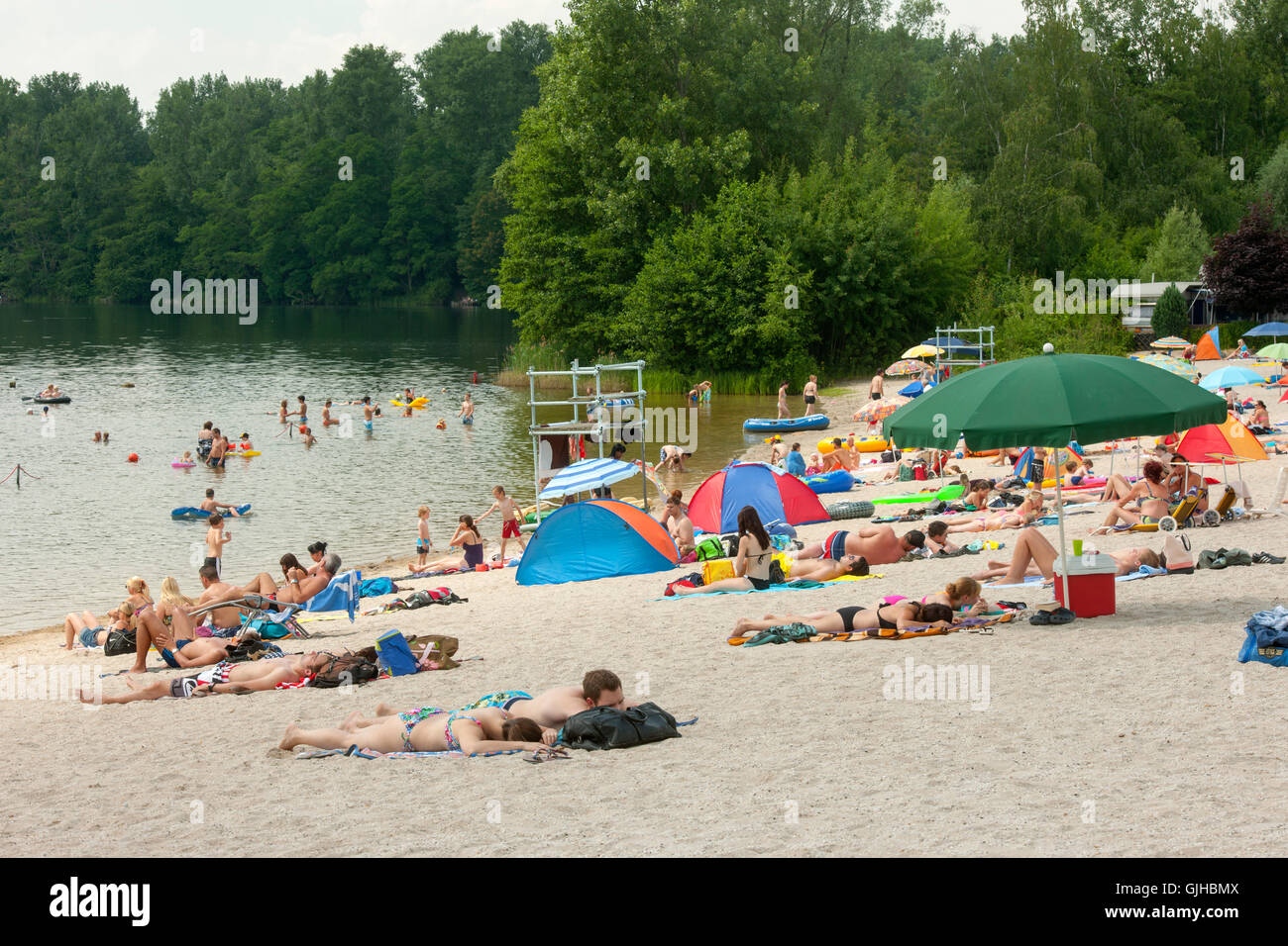 Deutschland, Rhein-Erft-Kreis, Strandbad am Liblarer See Stock Photo - Alamy