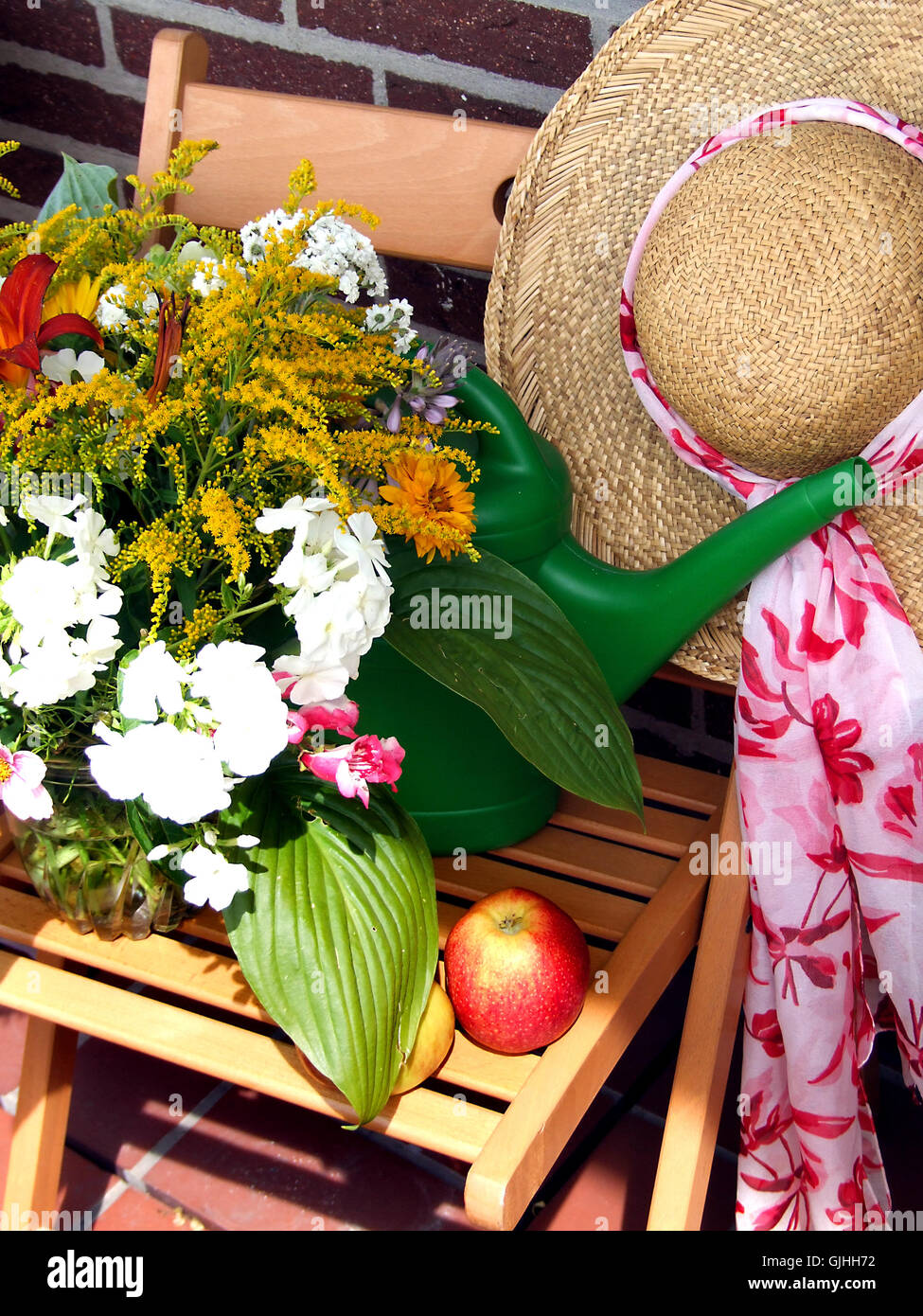 still life garden hat Stock Photo