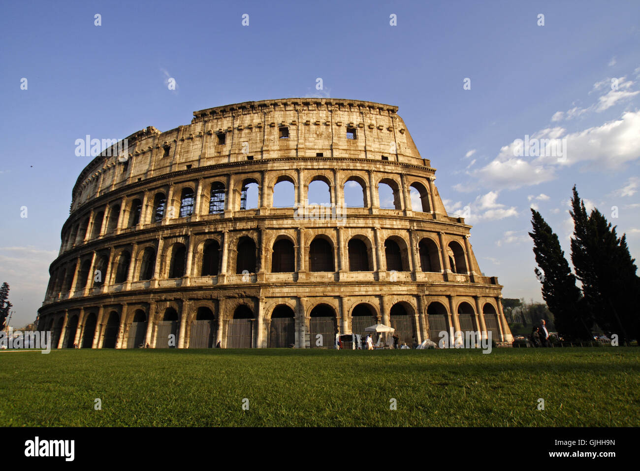 Coluseeum Rome High Res The colosseum in rome hi-res stock photography and images - Alamy