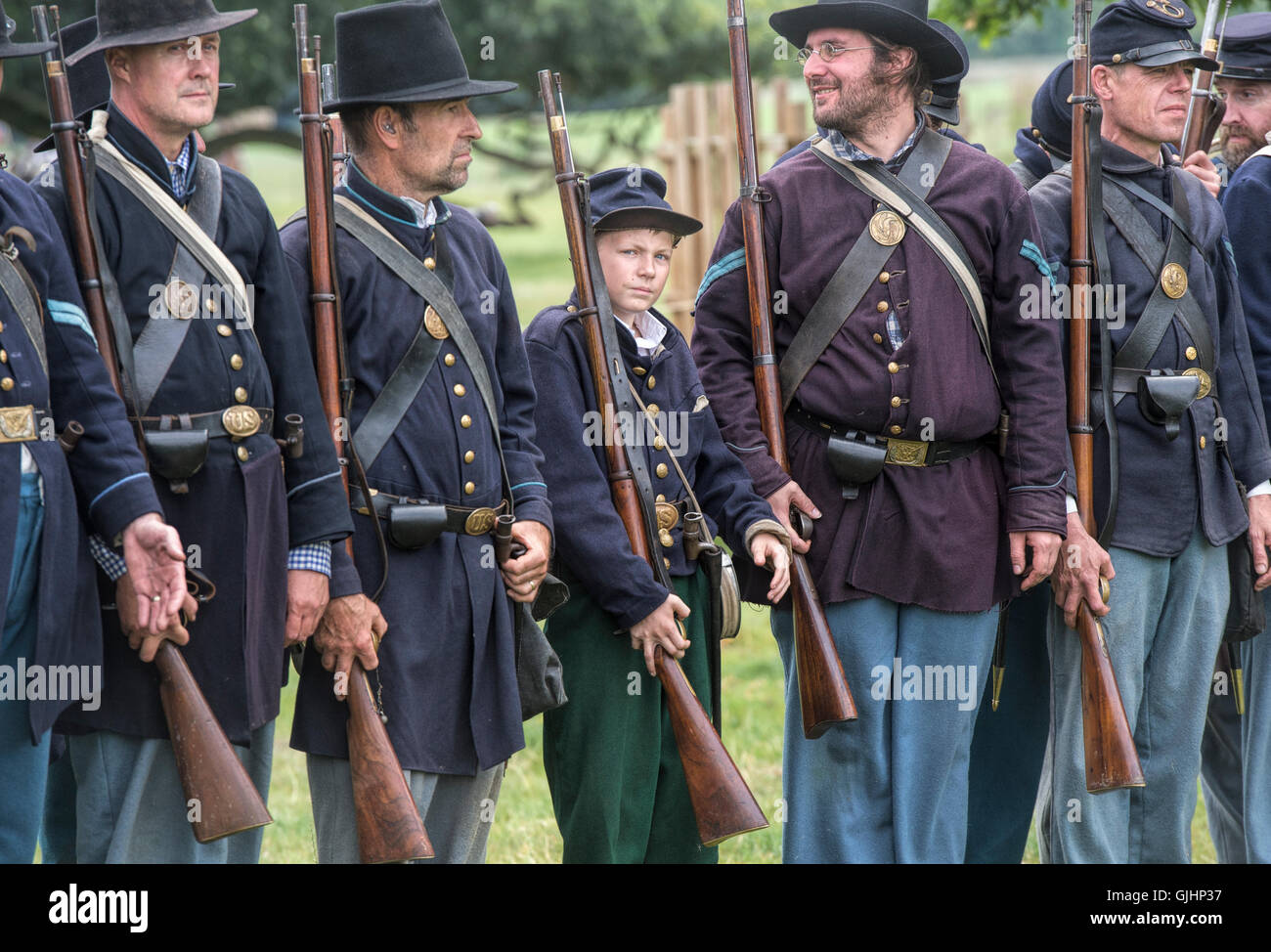 Union Soldiers on the battlefield of a American Civil war reenactment at  Spetchley Park, Worcestershire, England Stock Photo - Alamy