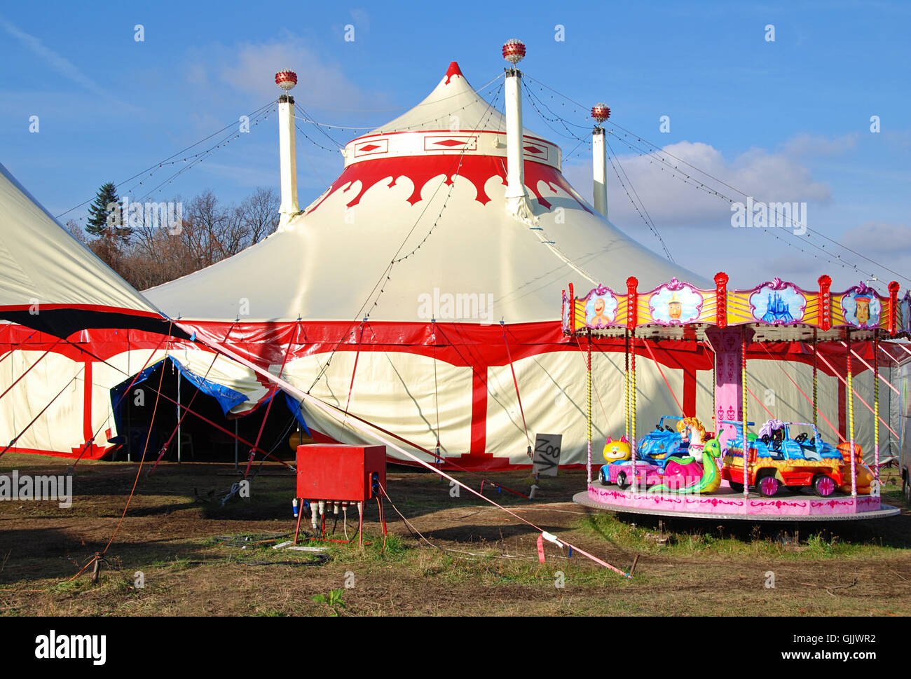 entertainment carnival circus Stock Photo - Alamy
