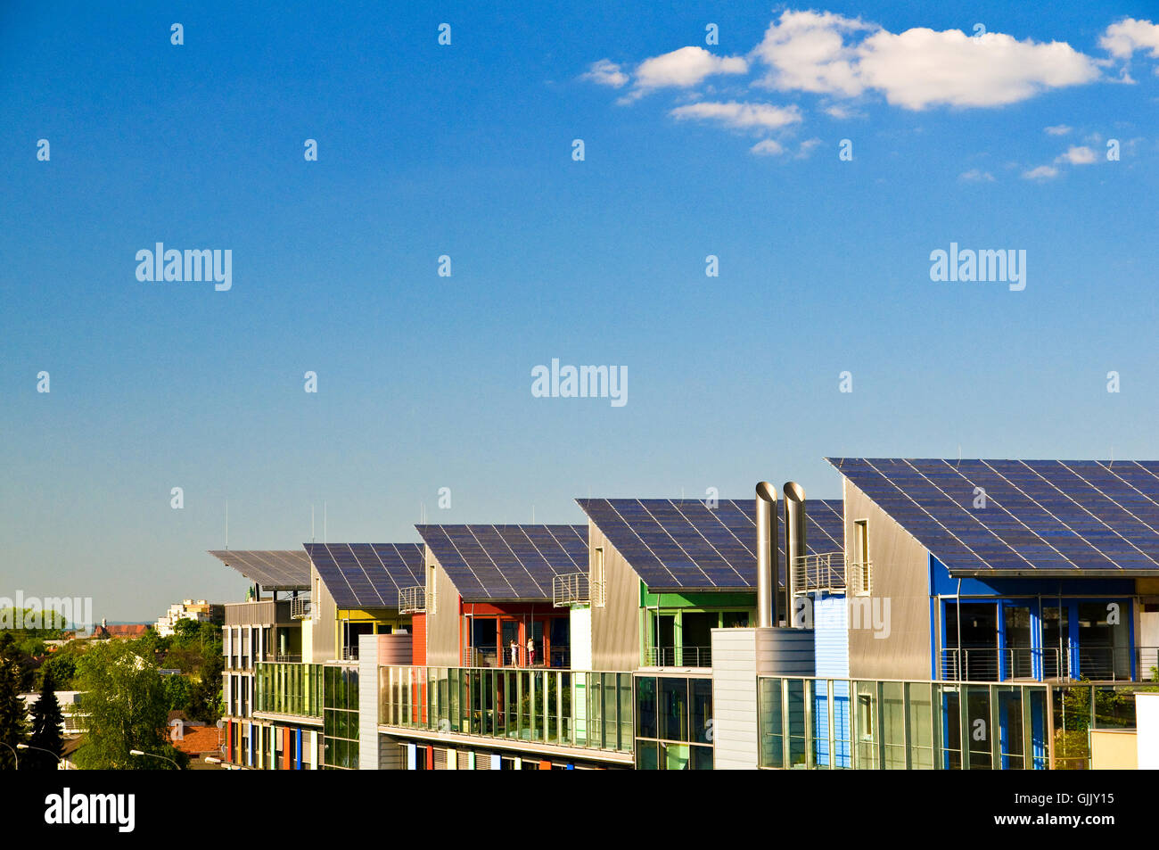 Roofs solar cells hi-res stock photography and images - Alamy