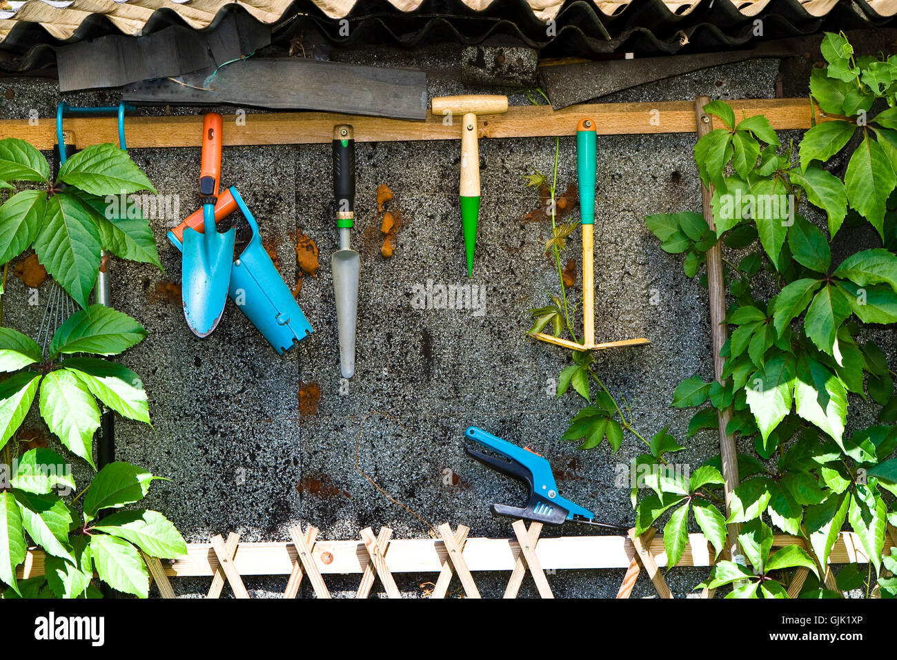 Tools and hardware hi-res stock photography and images - Alamy
