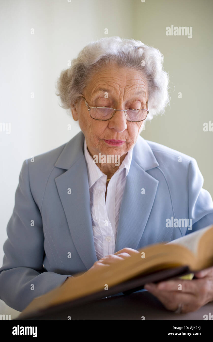 woman reading communications Stock Photo