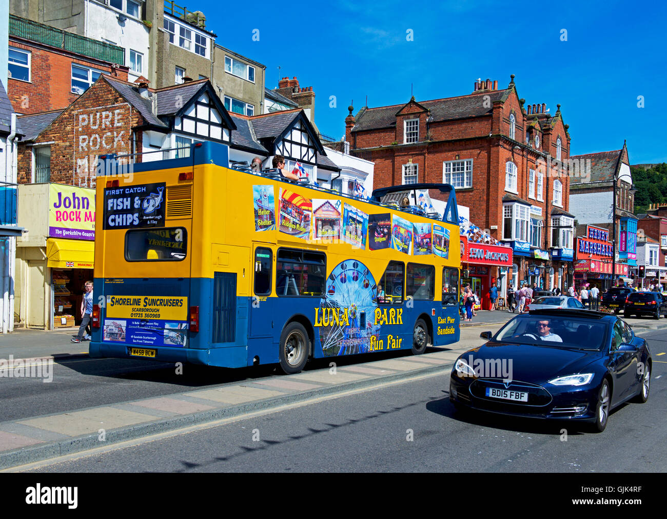 scarborough-bus-hi-res-stock-photography-and-images-alamy