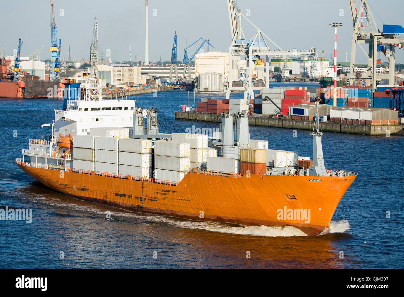 Hamburg transportation hi-res stock photography and images - Alamy