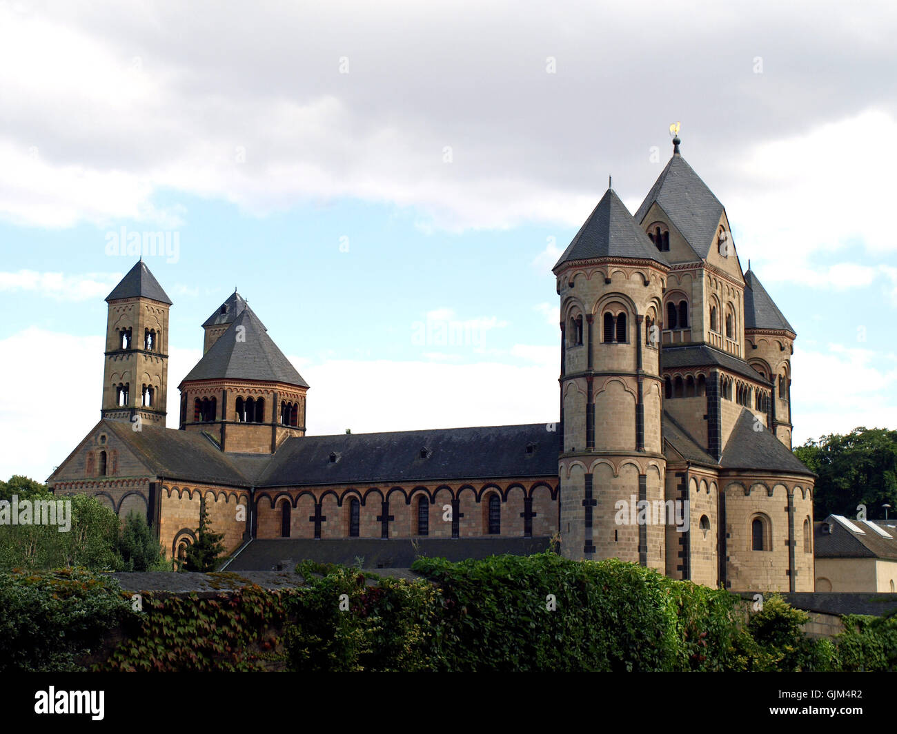 church monastery abbey Stock Photo Alamy