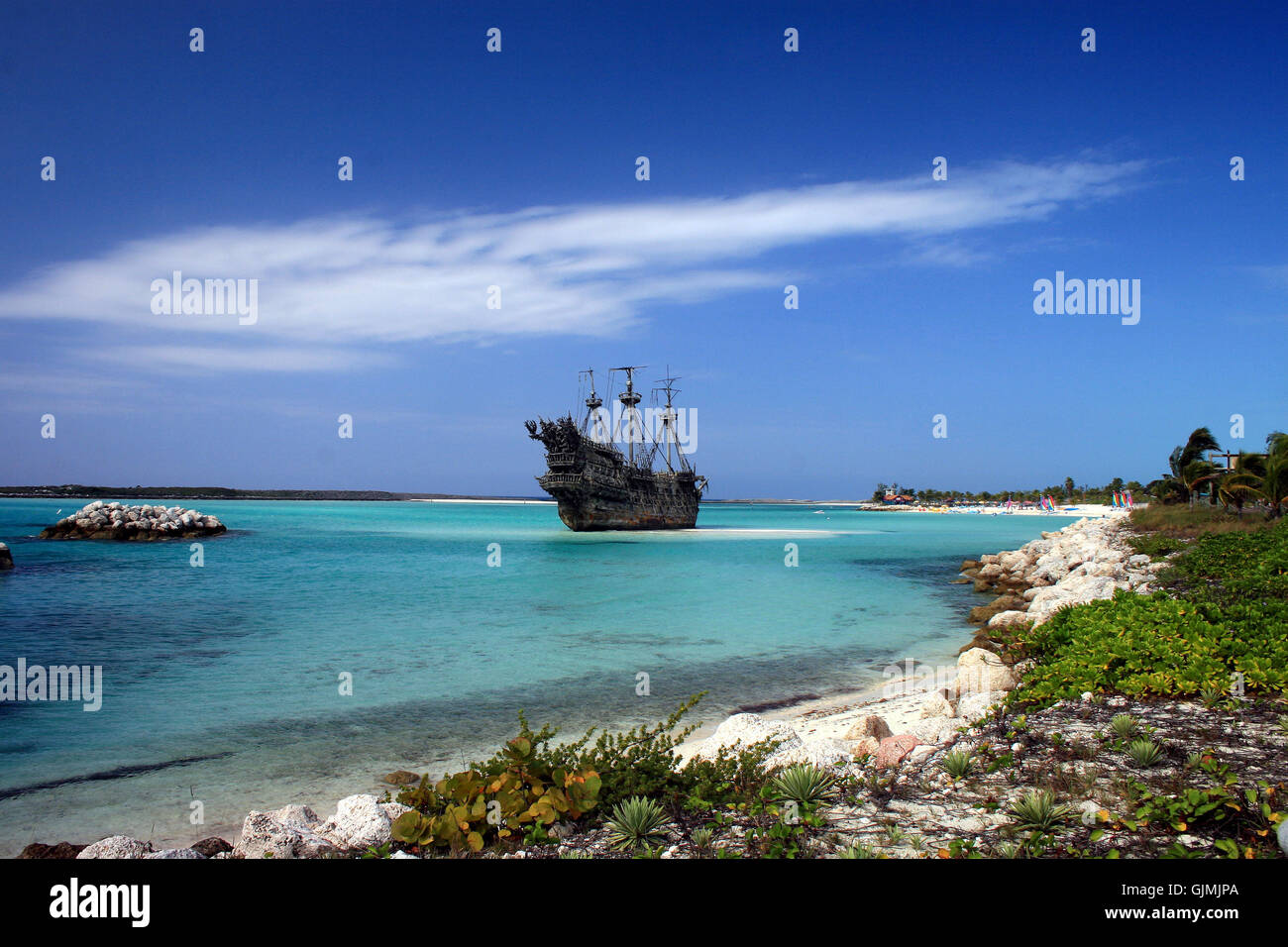 travel beach seaside Stock Photo - Alamy