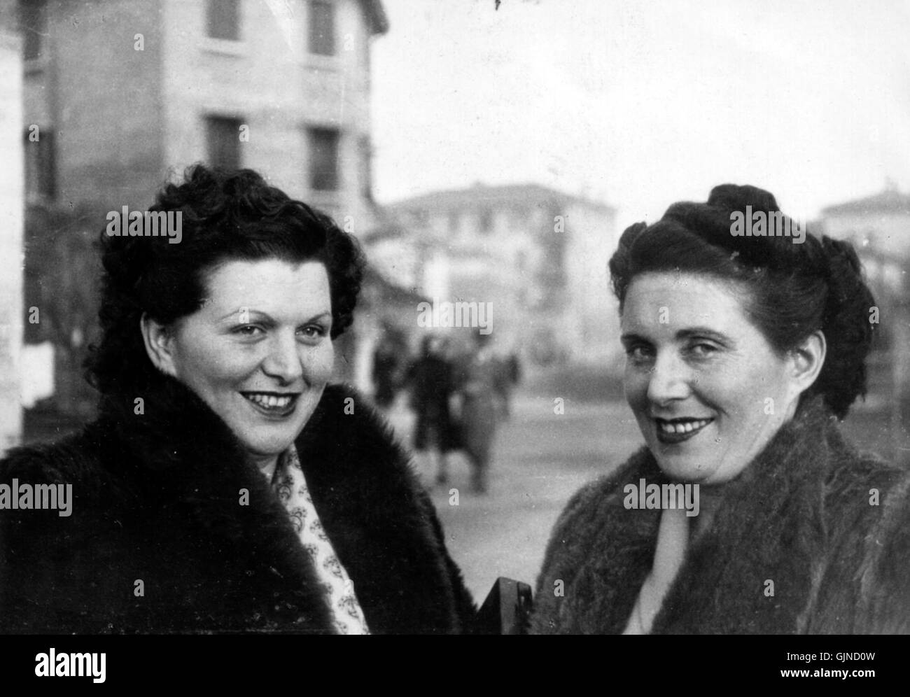 PDF) \, image size:1300x996