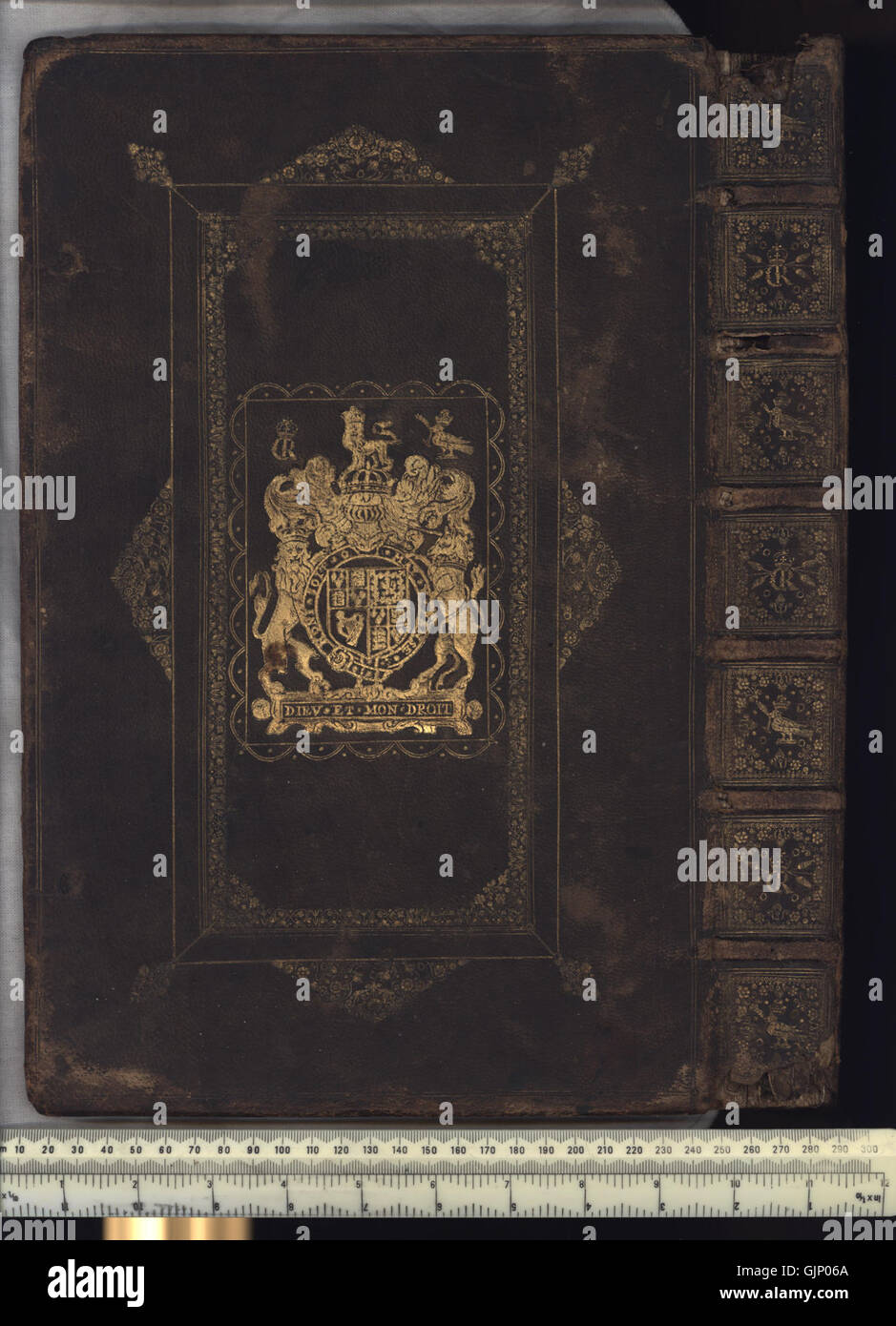 A manuscript catalogue documenting the collections of the Old Royal