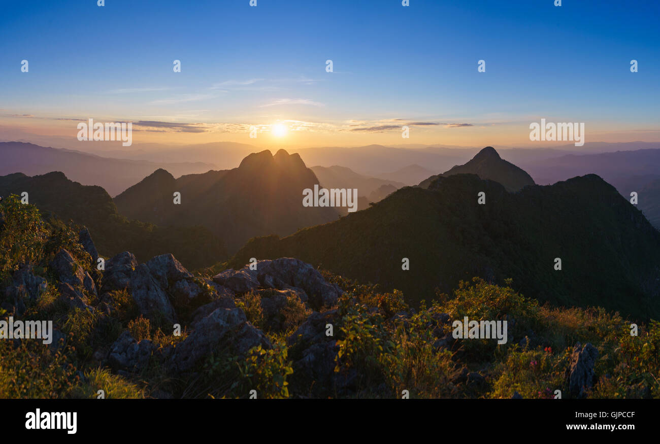 Limestone Range Alpine limestone range hi-res stock photography and images - Alamy