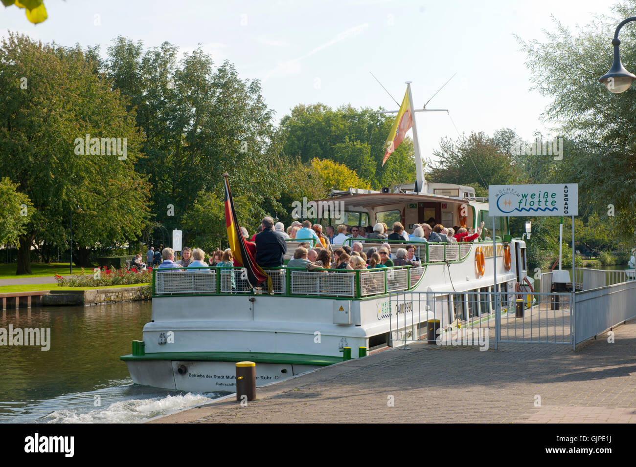 Deutschland, Nordrhein-Westfalen, Mühlheim an der Ruhr, Wasserbahnhof ...