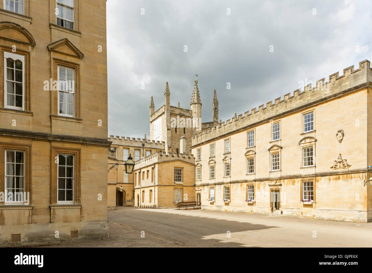 The impressive architecture of the Garden Quadrangle at New College ...