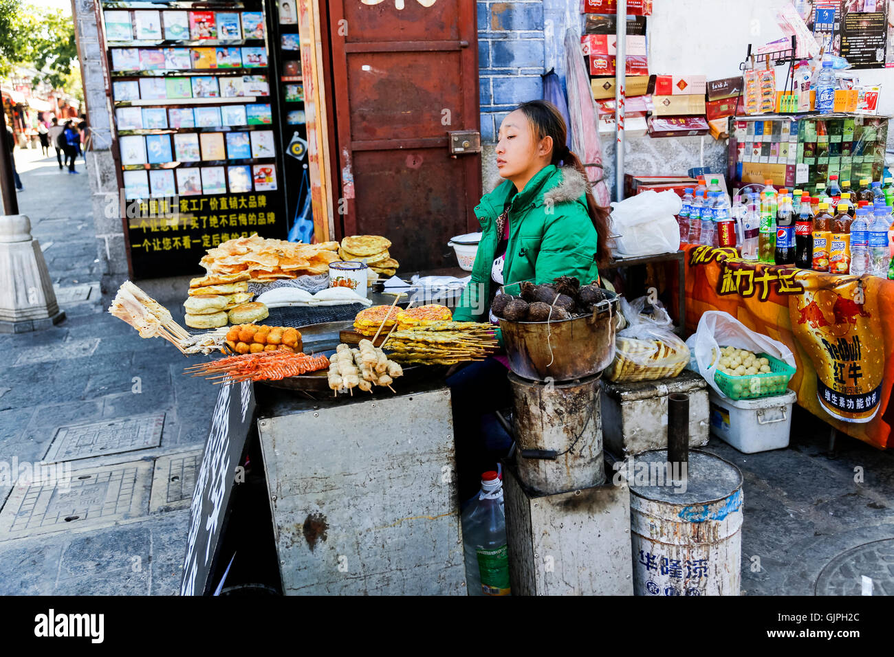 A street food stall in Dali, Yunnan, China Stock Photo - Alamy