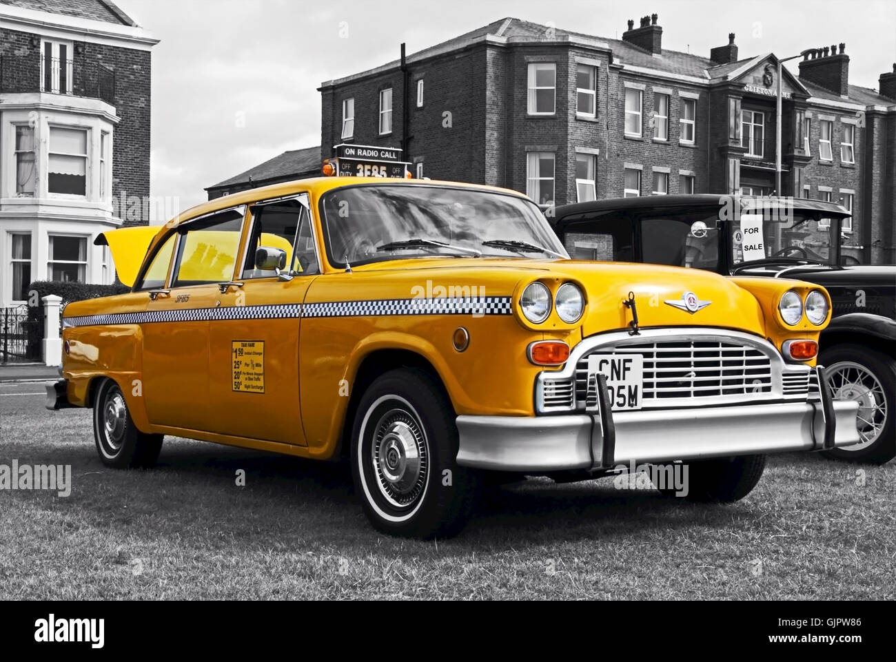 American yellow taxi hi-res stock photography and images - Alamy