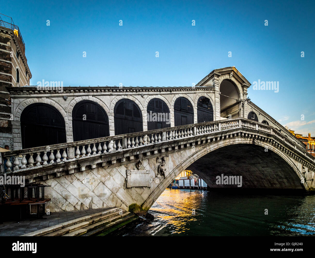 rialto bridge grand canal venice italy
