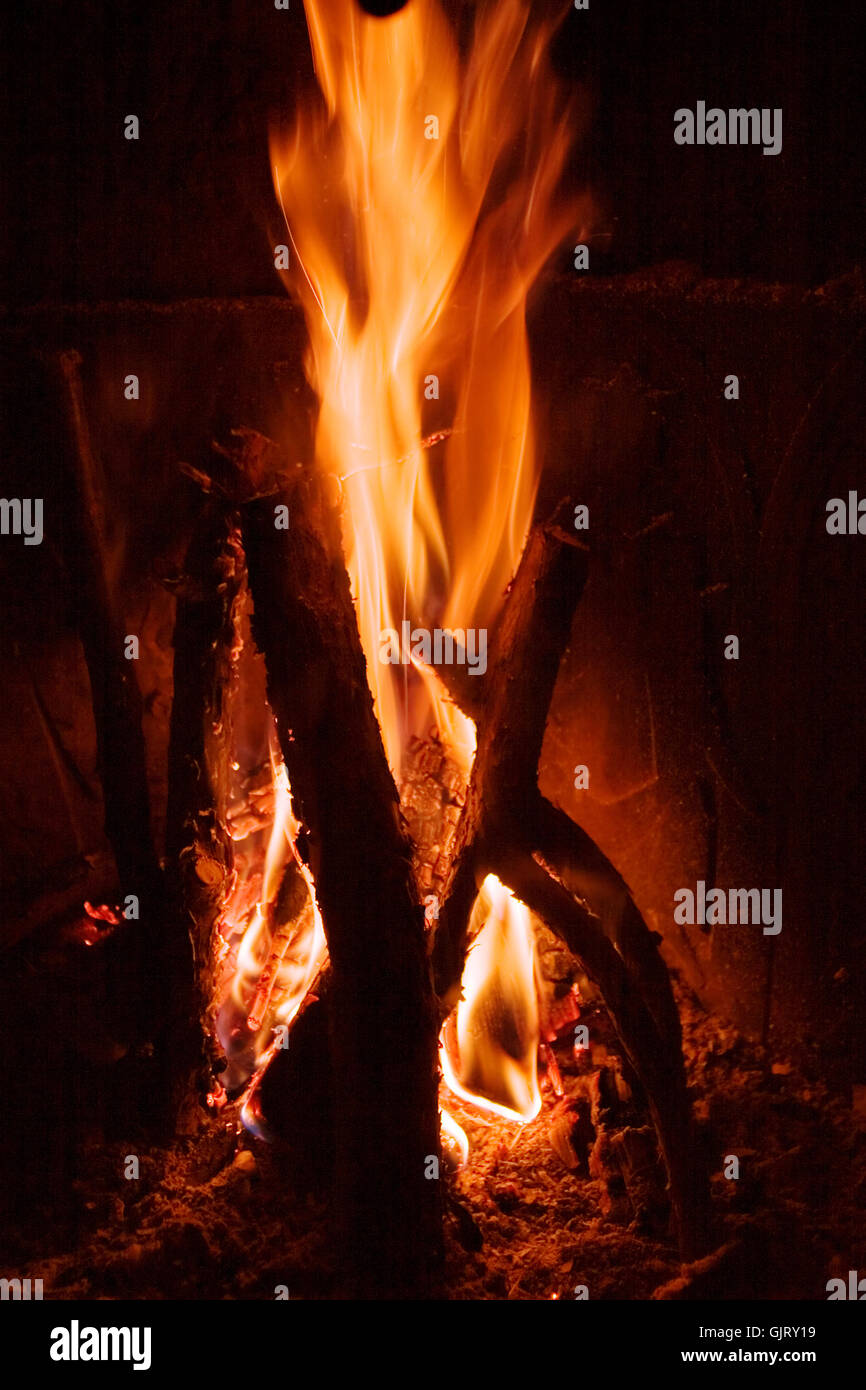 Vowed Fire Fire with wod hi-res stock photography and images - Alamy