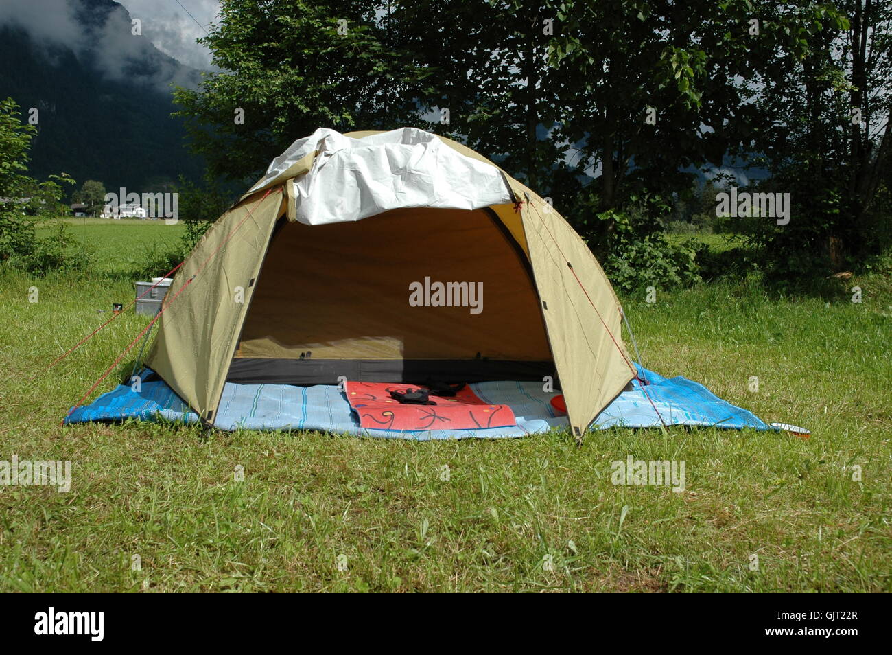 Camp ground tent hi-res stock photography and images - Alamy