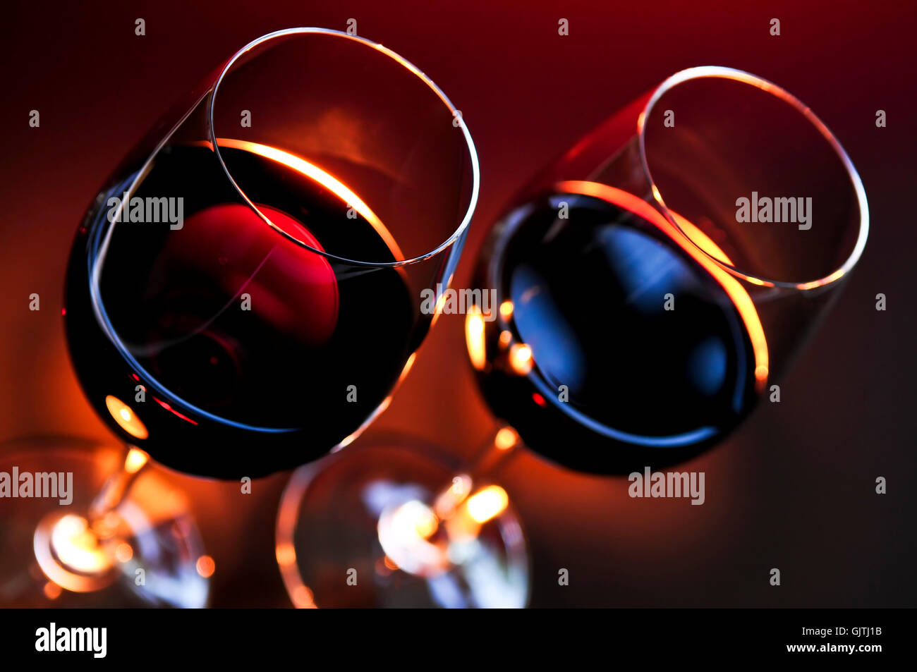 romantic wine glasses Stock Photo Alamy