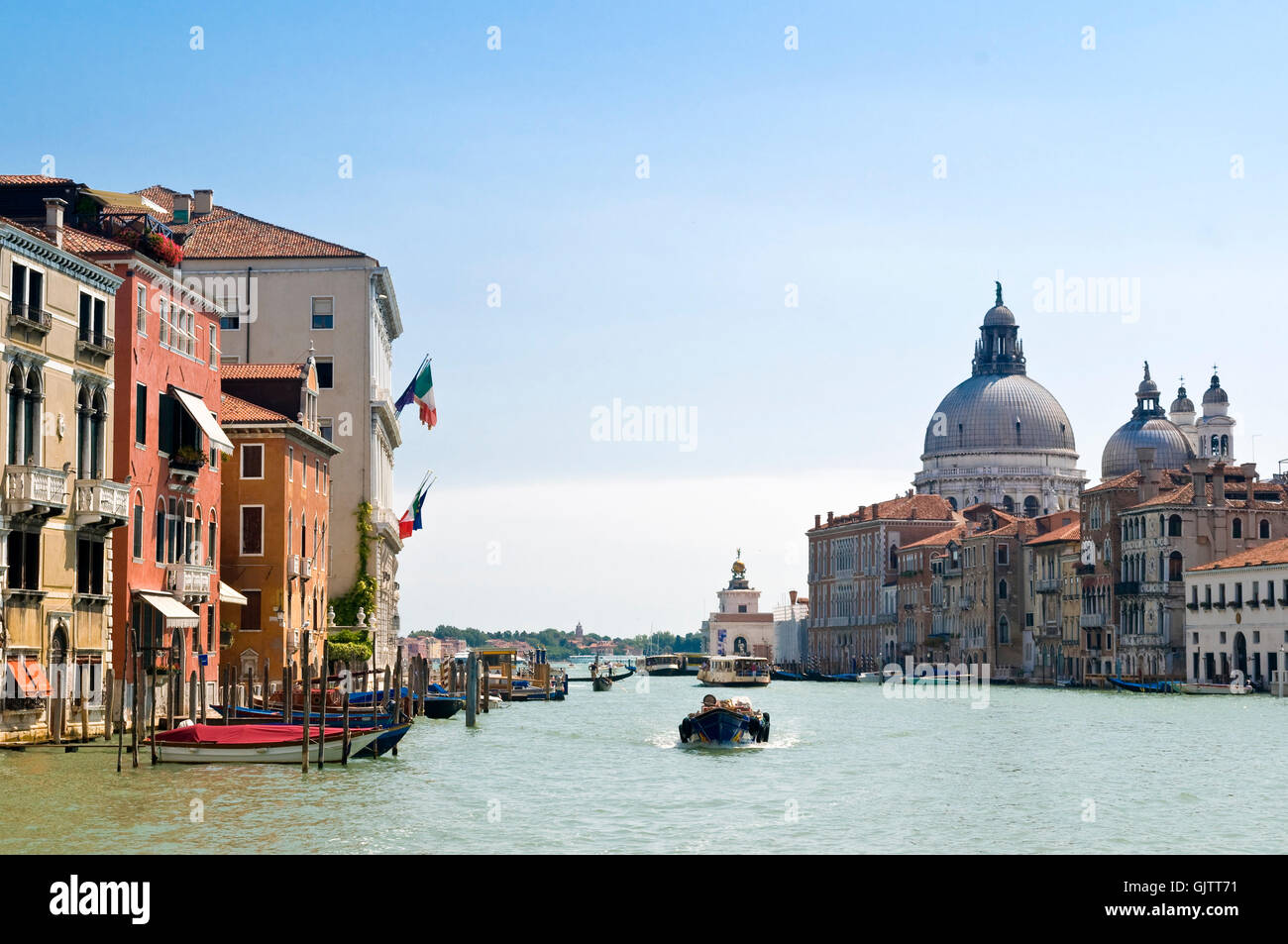 venice channel gondola Stock Photo - Alamy