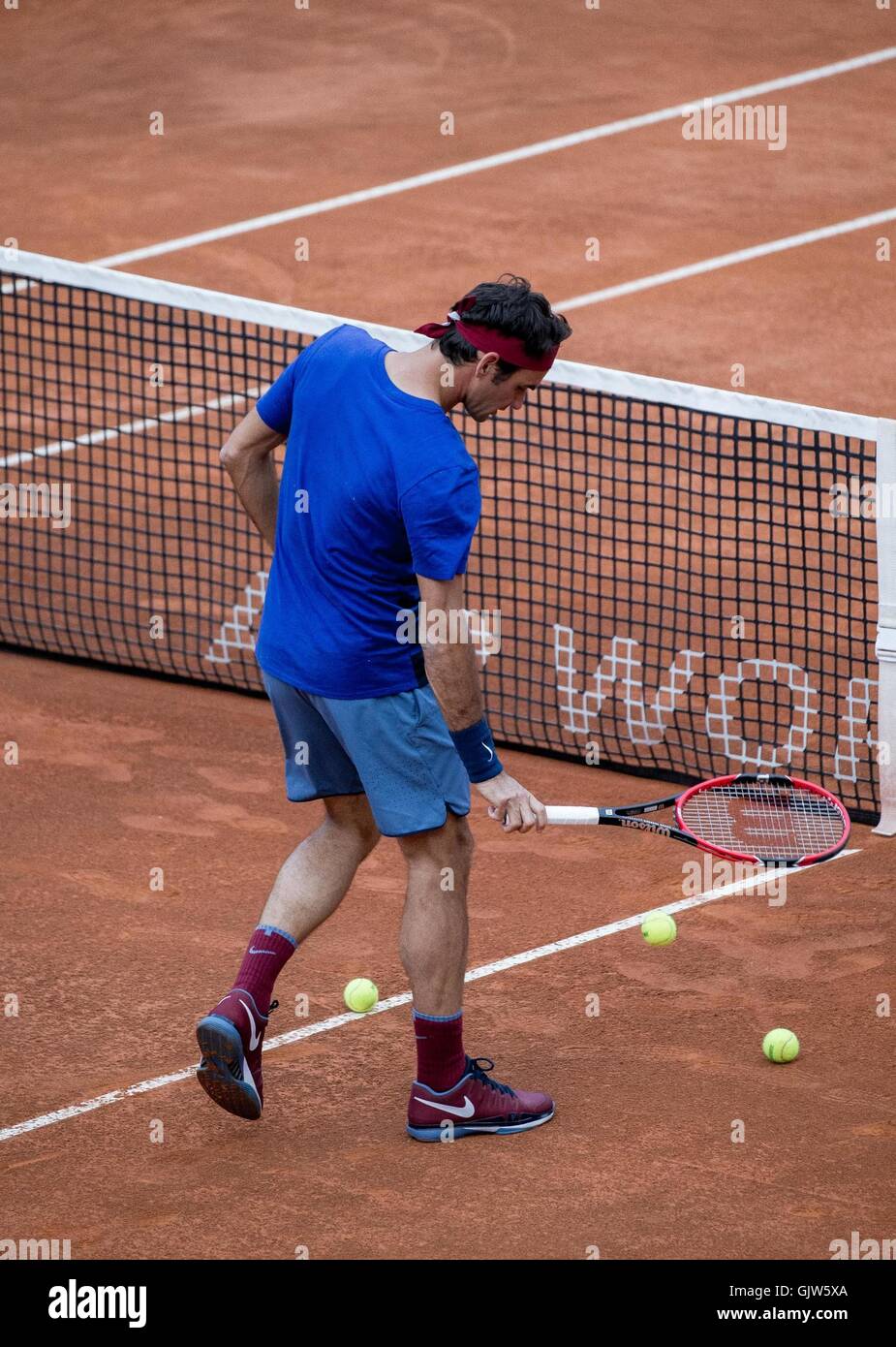 Internazionali BNL d'Italia 2016 - Roger Federer training session  Featuring: Roger Federer Where: Rome, Italy When: