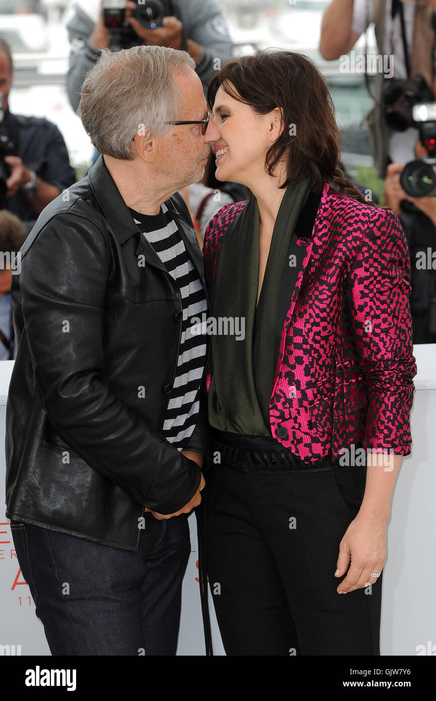 69th Cannes Film Festival - 'Ma Loute' (Slack Bay) - Photocall  Featuring: Fabrice Luchini, Juliette Binoche Where: Cannes, France When: 13 May 2016 Credit: IPA/WENN.com  **Only available for publication in UK, USA, Germany, Austria, Switzerland** Stock Photo