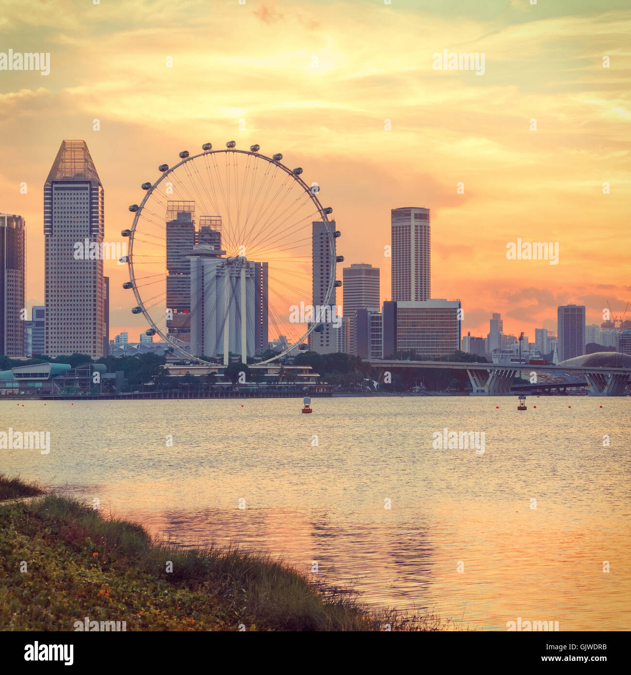 Singapore luxury view rooftop hi-res stock photography and images - Alamy