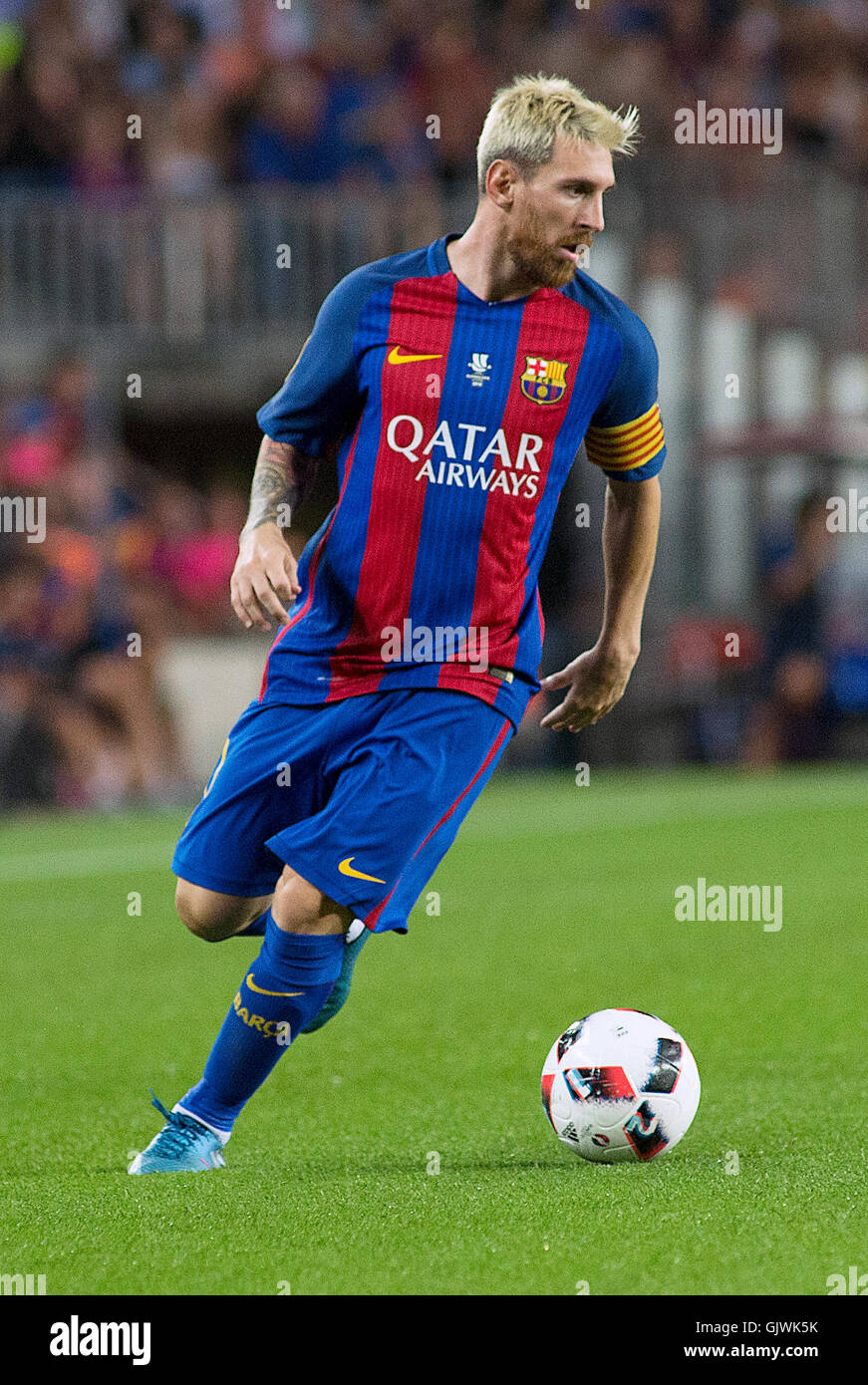 Barcelona Spain 17th Aug 16 Fc Barcelona S Lionel Messi Controls The Ball During The 16 Spanish Super Cup 2nd Leg Match Against Sevilla Fc At The Camp Nou Stadium In Barcelona Spain