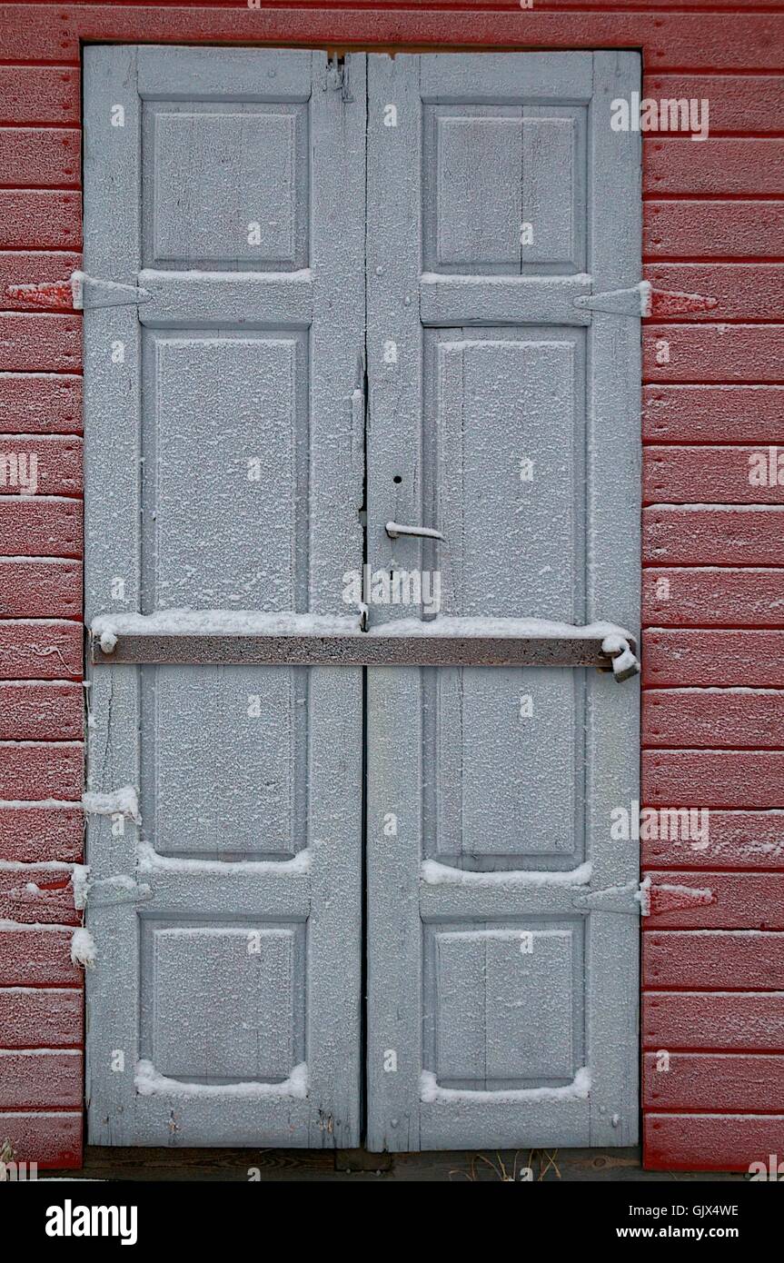 Locked double door hi-res stock photography and images - Alamy