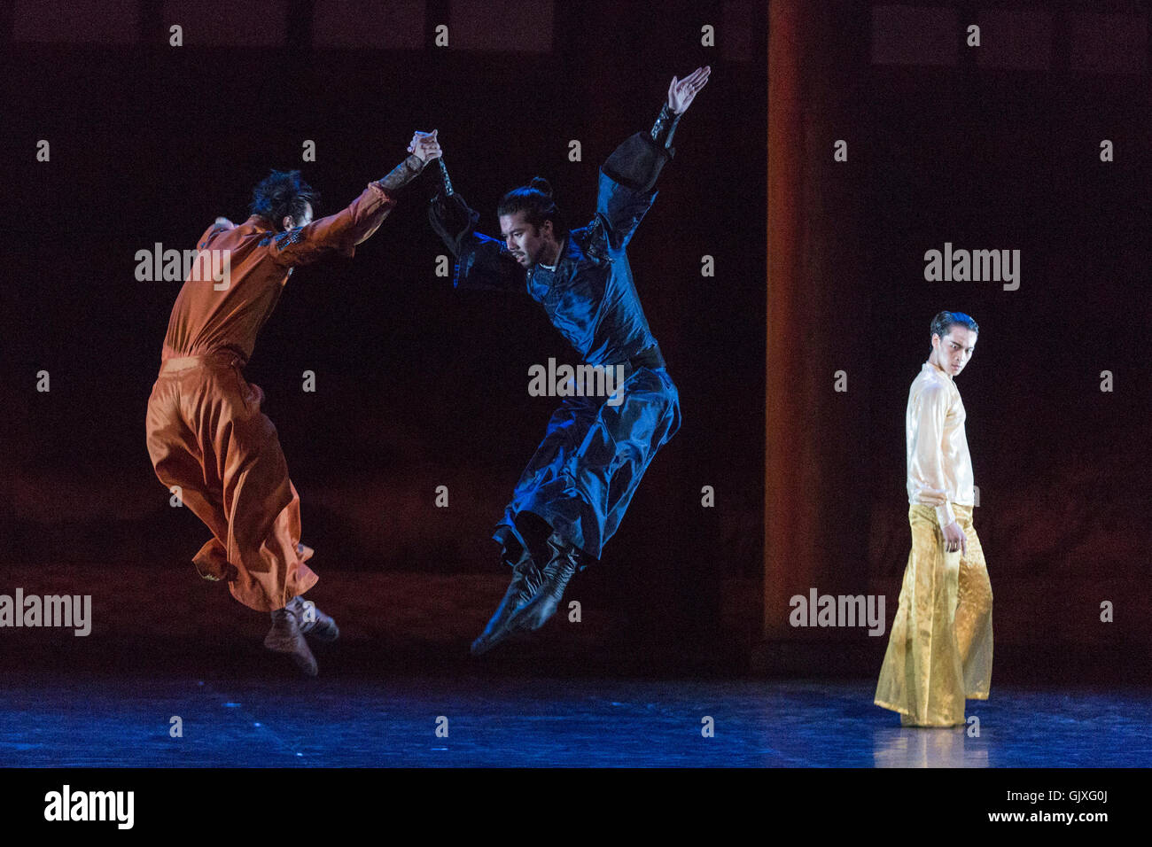 Wenjun zhang hires stock photography and images Alamy