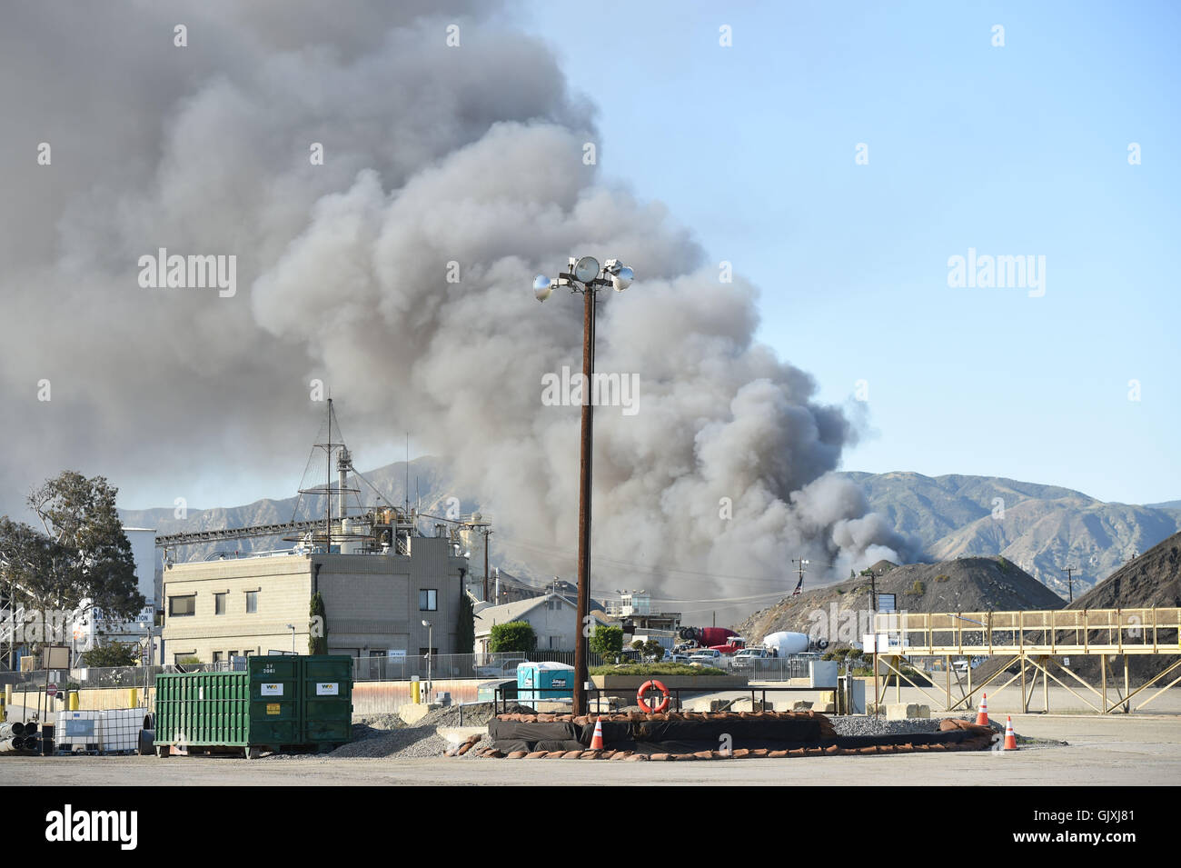 Los Angeles Firefighters battled an industrial fire at a Pick A Part ...