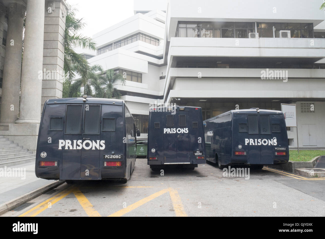Prison Vans outside the State Courts, Singapore Stock Photo