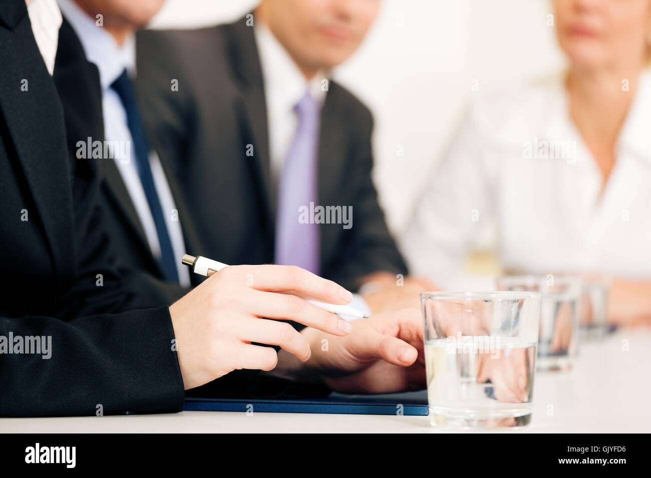 Consultancy meeting hi-res stock photography and images - Alamy