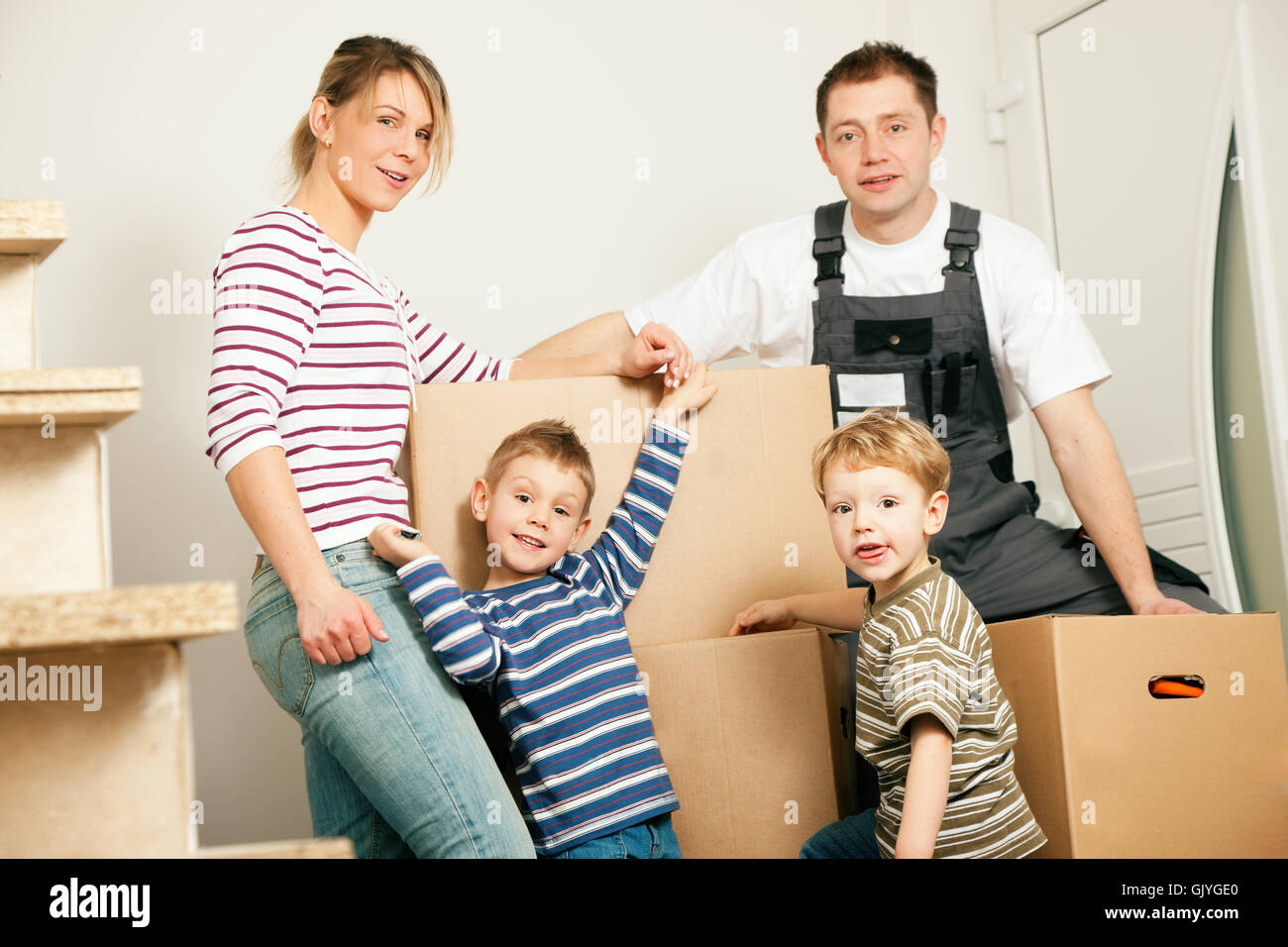house building to move in Stock Photo - Alamy