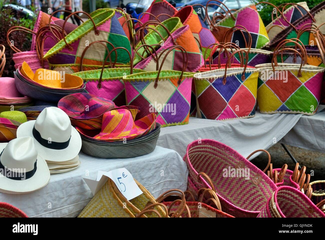 hat market stall rag-fair Stock Photo - Alamy