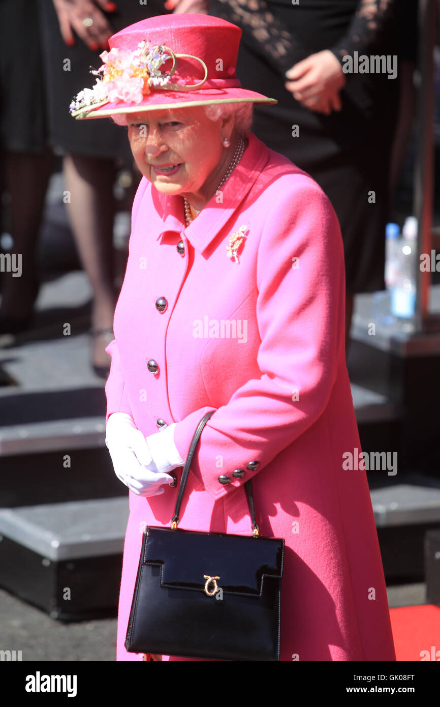 Sorting Queen Queen Elizabeth II visits the Royal Mail sorting office in Windsor, one ...