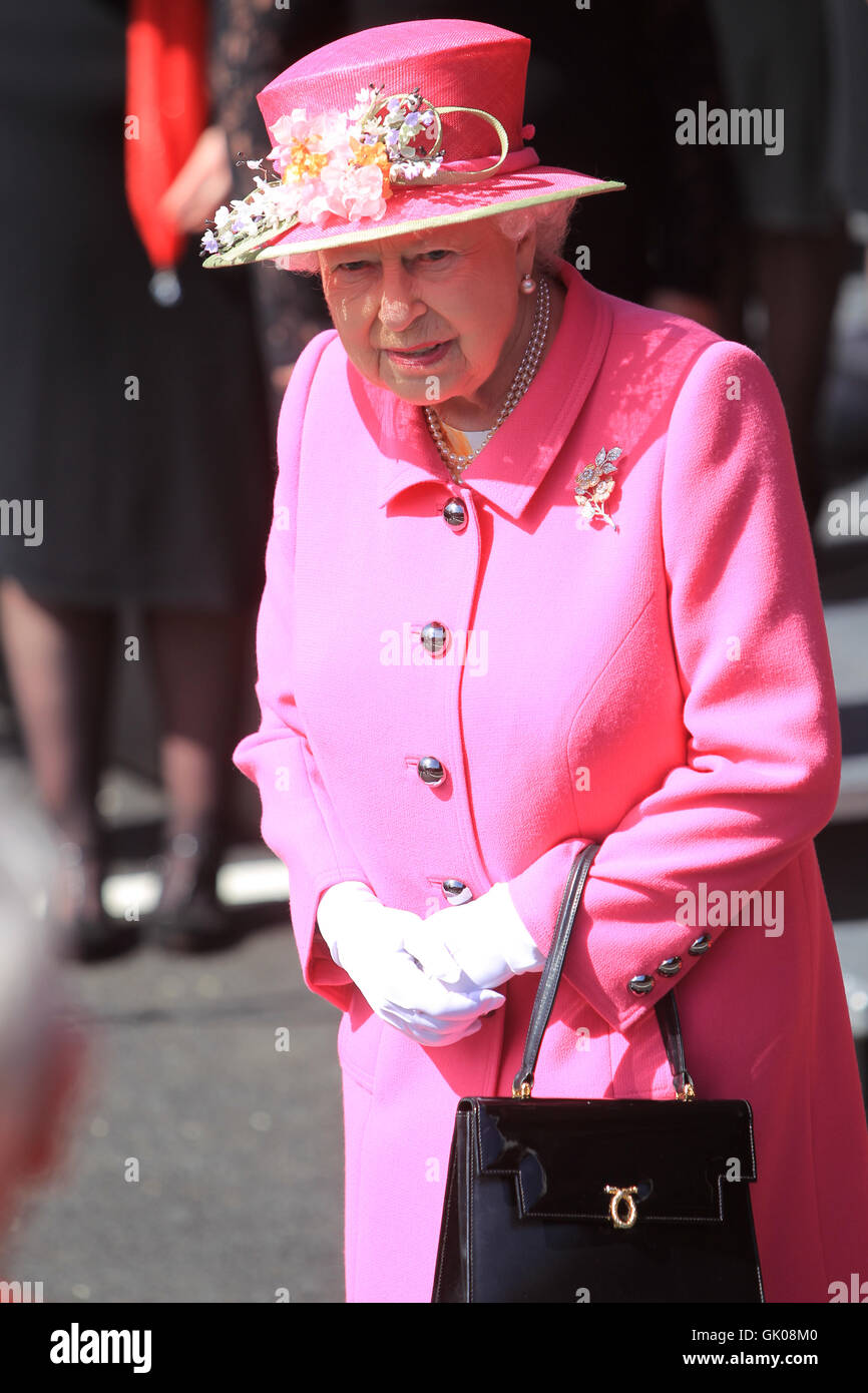 Sorting Queen Queen Elizabeth II visits the Royal Mail sorting office in Windsor, one ...